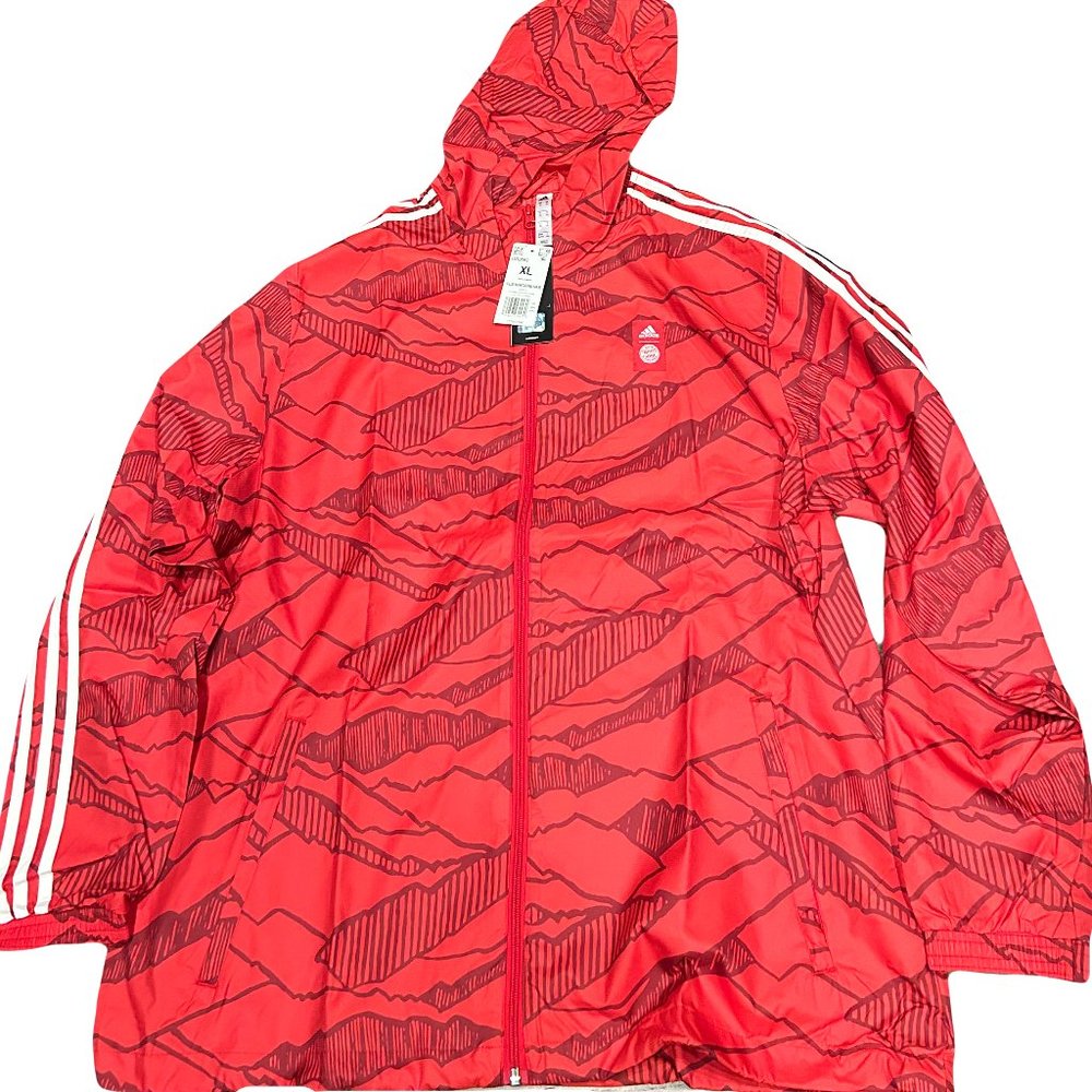 NWT FC Bayern Munich adidas Full-Zip Logo Sideline Windbreaker Hoodie Jacket